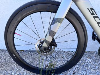Used Scott Foil RC 30 2025 2025 Road & Gravel, Grigio chiaro — image 7 of 18