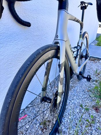 Used Scott Foil RC 30 2025 2025 Road & Gravel, Grigio chiaro — image 8 of 18