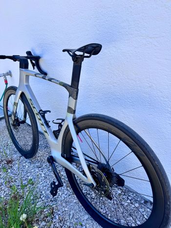 Used Scott Foil RC 30 2025 2025 Road & Gravel, Grigio chiaro — image 5 of 18
