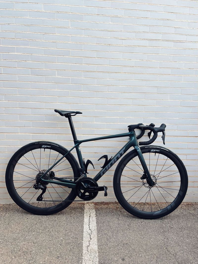 Used Giant TCR Advanced 1 2025 2025 Road & Gravel