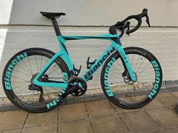 Used Bianchi Oltre Comp 105 Di2 2025 2025 Road & Gravel