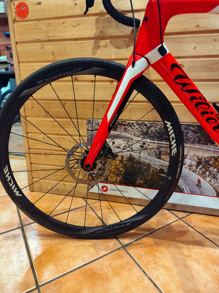 Used Wilier WILIER GTR TEAM DISC SRAM RIVAL 12 2023 Road & Gravel — image 15 of 19