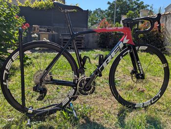 Used Trek Émonda SLR 6 eTap 2021 2021 Road & Gravel — image 2 of 7