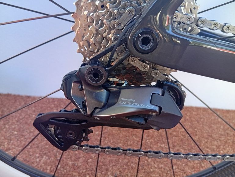 Used Scott Addict RC Supersonic Édition Limited superstar Scott Addict RC Supersonic Édition Limited superstar Custom Shimano Ultegra Di2 2023 Road & Gravel, Black — image 24 of 38