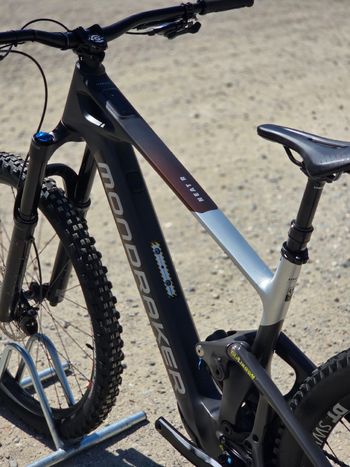 Used Mondraker NEAT R 2024 2024 Mountainbike, Black, 29 — image 13 of 14