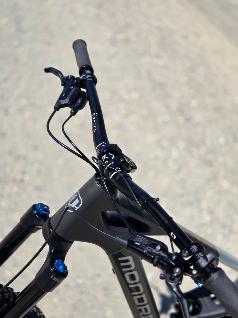 Used Mondraker NEAT R 2024 2024 Mountainbike, Black, 29 — image 14 of 14