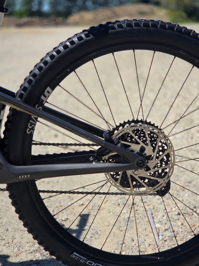 Used Mondraker NEAT R 2024 2024 Mountainbike, Black, 29 — image 12 of 14