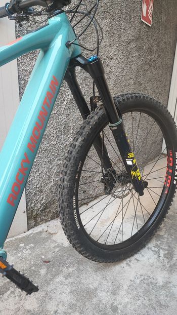 Used Rocky Mountain Instinct Powerplay A50 Shimano 2023 2023 Mountainbike — image 9 of 18