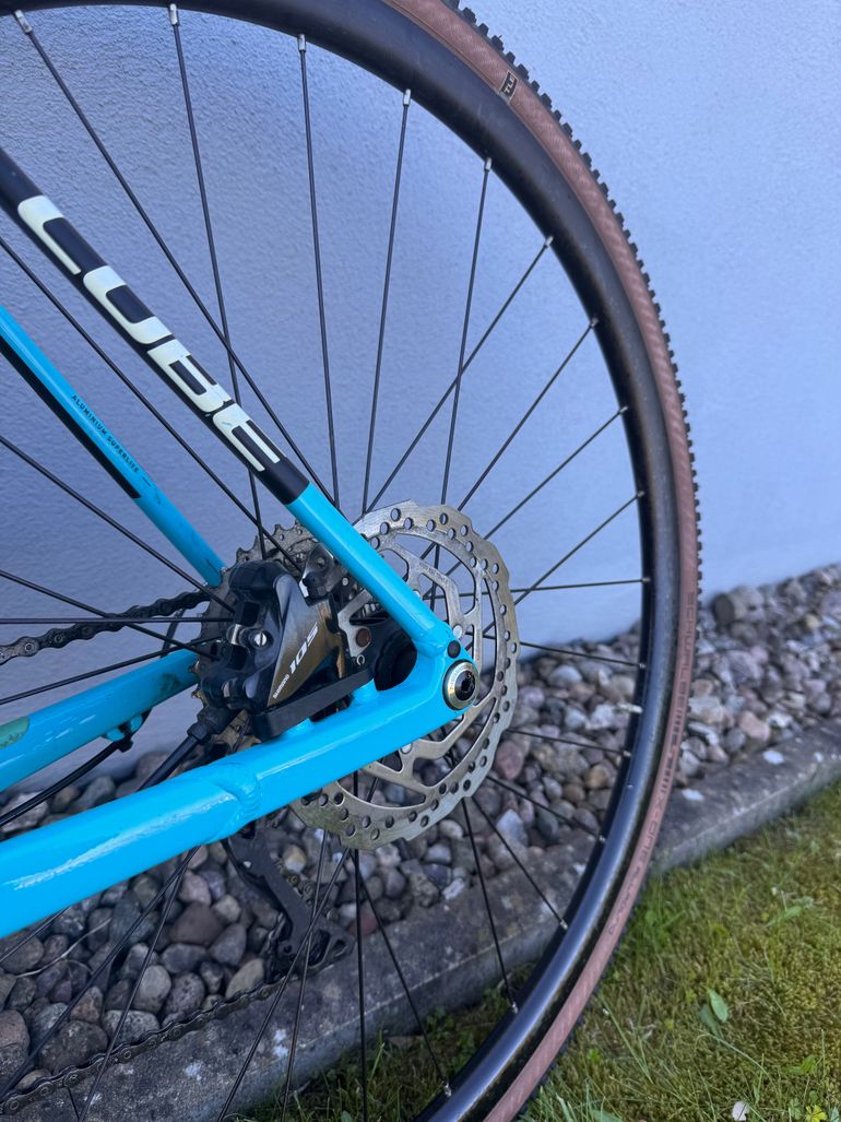 Used CUBE CROSS RACE PRO 2022 2022 Road & Gravel, Blue — image 5 of 9