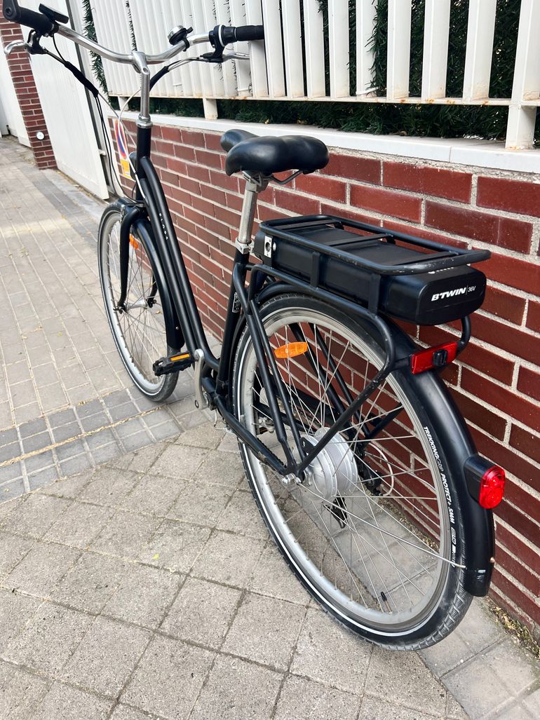 Used DECATHLON Elops Bicicleta Electrica 120e 2021 Urban, Schwarz — image 2 of 4