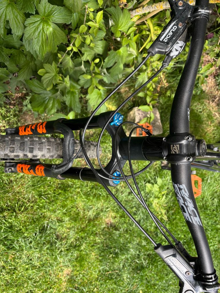 Used Canyon Strive CF 8.0 2019 2019 Mountainbike, Black, 29 — image 4 of 9