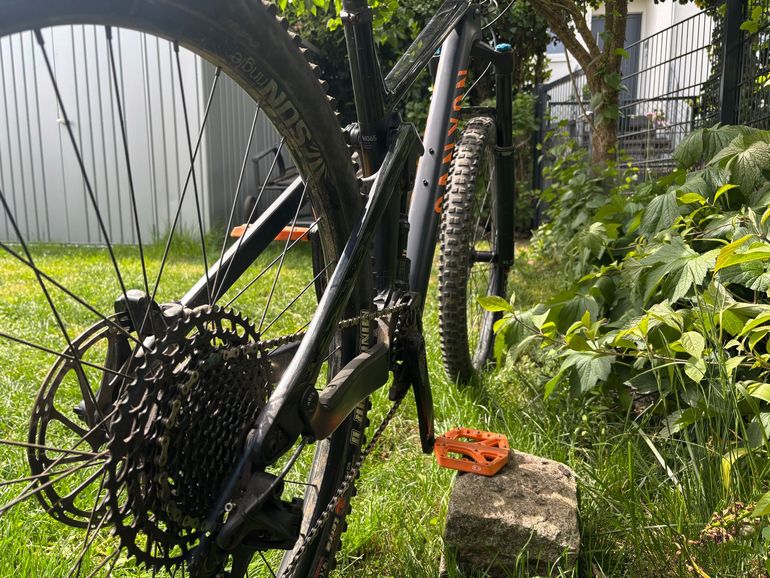 Used Canyon Strive CF 8.0 2019 2019 Mountainbike, Black, 29 — image 5 of 9