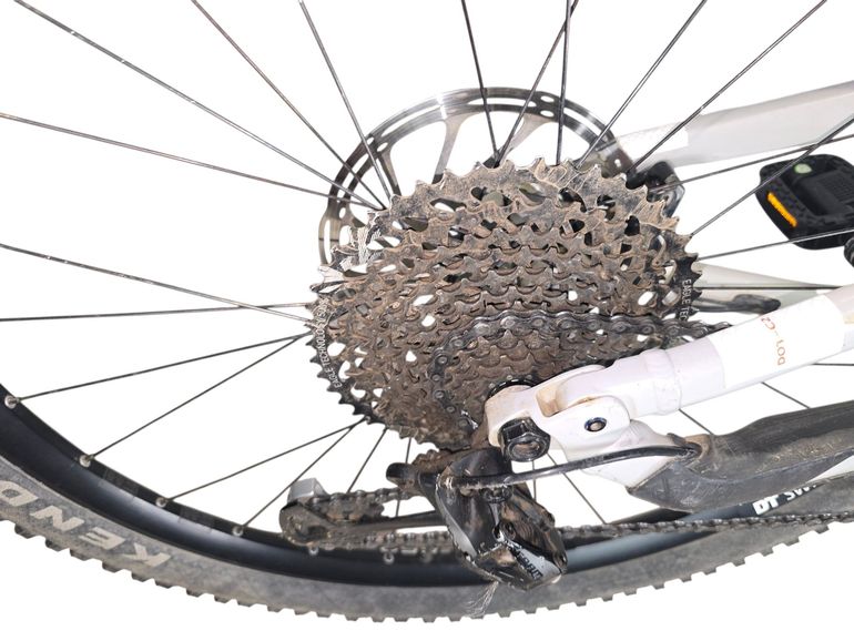 Used Commencal META POWER 29 ESSENTIAL 2021 2021 Mountainbike — image 12 of 14