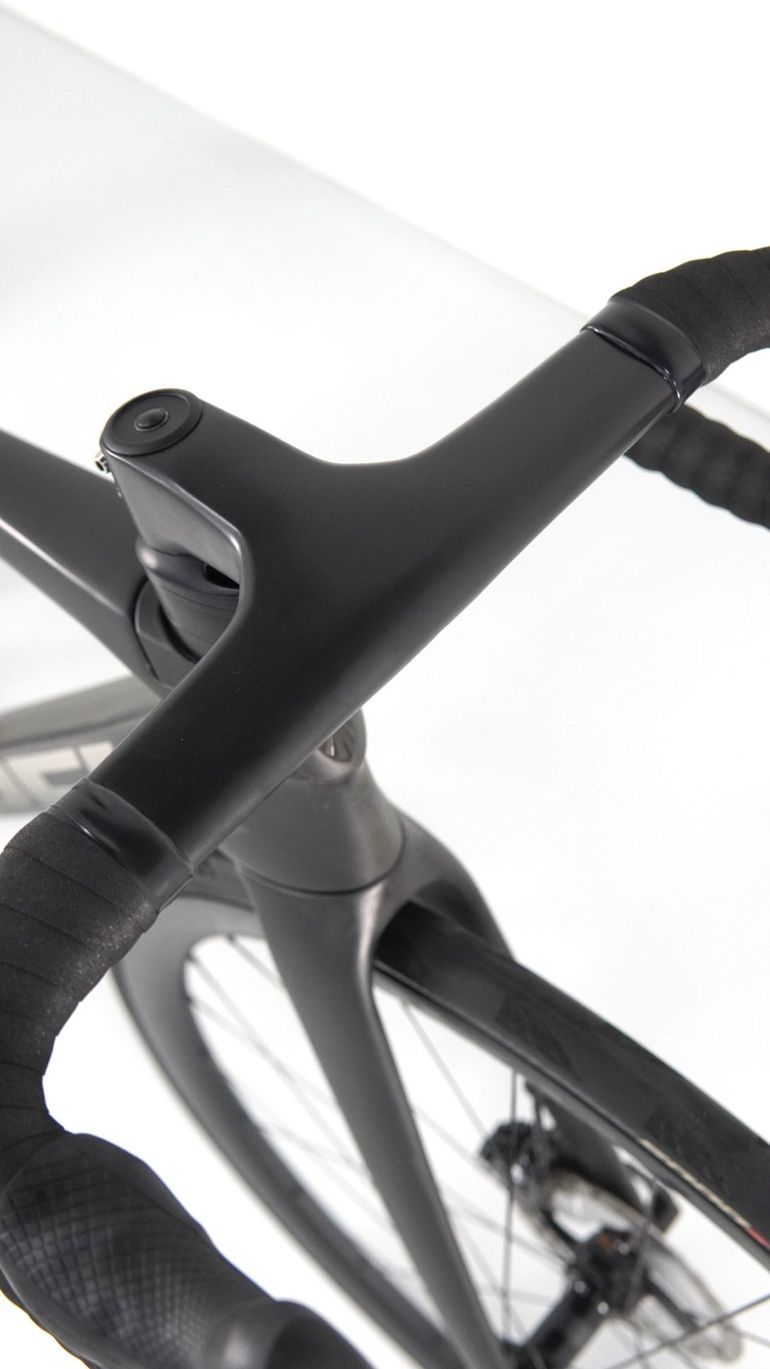 Used Trek Émonda SLR 7 2024 2024 Road & Gravel, Light Gray — image 4 of 15