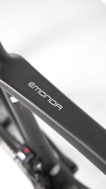 Used Trek Émonda SLR 7 2024 2024 Road & Gravel, Light Gray — image 3 of 15