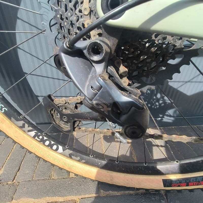 Used BMC Fourstroke 01 LT TWO 2021 2021 Mountainbike, Green, 29 — image 10 of 17