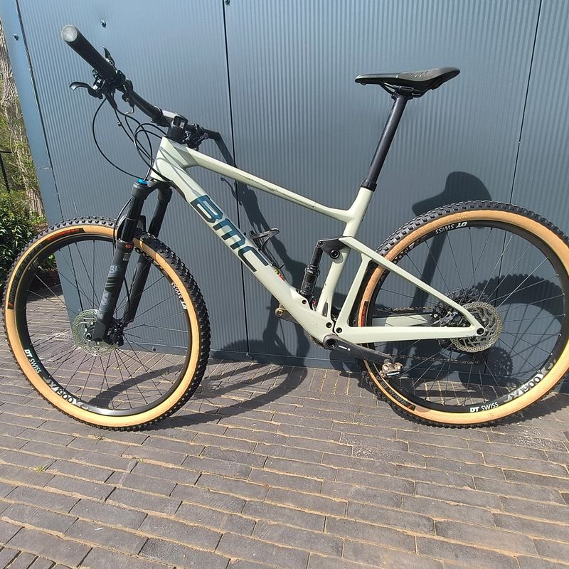 Used BMC Fourstroke 01 LT TWO 2021 2021 Mountainbike, Green, 29 — image 1 of 17