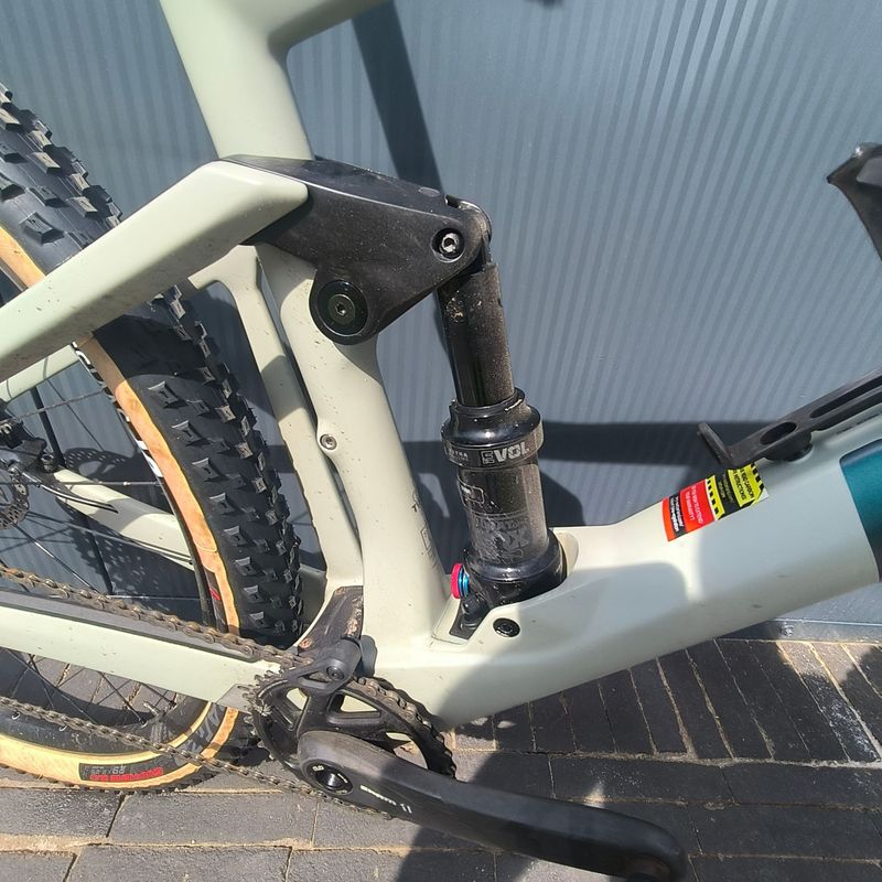 Used BMC Fourstroke 01 LT TWO 2021 2021 Mountainbike, Green, 29 — image 5 of 17