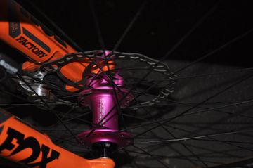 Used Open ONE+ 2021 Mountainbike, Black, 29 — image 7 of 21