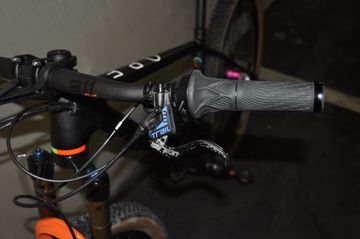 Used Open ONE+ 2021 Mountainbike, Black, 29 — image 11 of 21