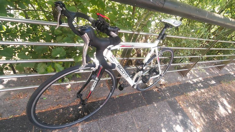 Used Scott Speedster S 30 2009 2009 Road & Gravel, Blanco — image 1 of 4