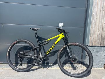 Used BMC Fourstroke FOUR 2024 2024 Mountainbike, Orange, 29 — image 1 of 4