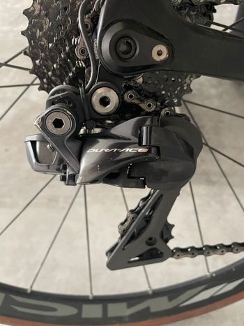 Used Pinarello Dogma Shimano Dura Ace Di2 2021 Road & Gravel, Black — image 7 of 7