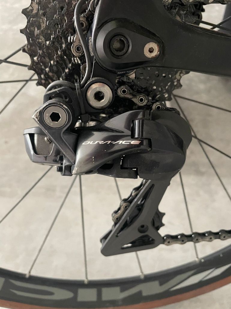 Used Pinarello Dogma Shimano Dura Ace Di2 2021 Road & Gravel, Black — image 7 of 7