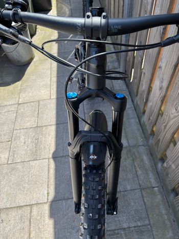 Used Trek Fuel EX 8 29 2019 2019 Mountainbike, Black, 29 — image 3 of 7
