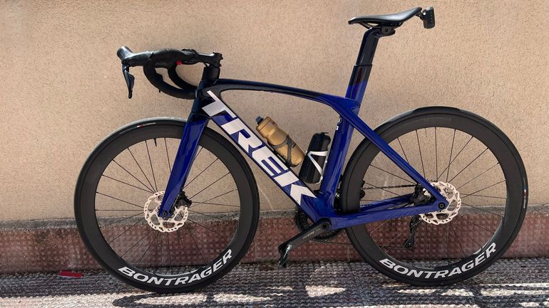 Used Trek Madone SL 6 Di2 Gen 6 2023 2023 Road & Gravel, Blue — image 2 of 6