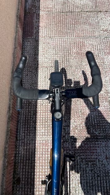 Used Trek Madone SL 6 Di2 Gen 6 2023 2023 Road & Gravel, Blue — image 5 of 6