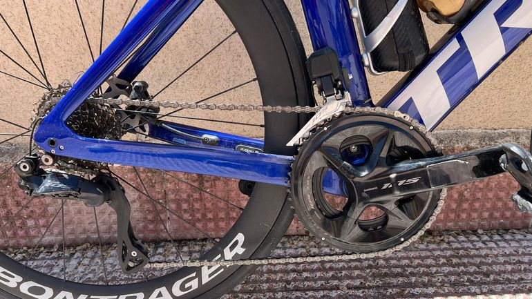 Used Trek Madone SL 6 Di2 Gen 6 2023 2023 Road & Gravel, Blue — image 3 of 6