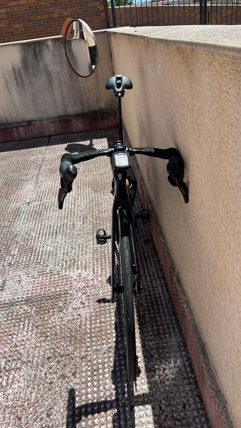 Used Trek Madone SL 6 Di2 Gen 6 2023 2023 Road & Gravel, Blue — image 6 of 6