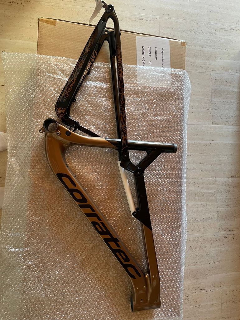 Used Corratec Revolution iLink SL Factory 2024 Frameset 2024 Mountainbike, Negro — image 1 of 13