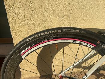 Used Focus IZALCO RACE 9.8 2019 2019 Road & Gravel, Bianco — image 12 of 12