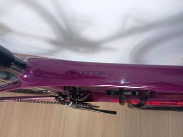 Trek Émonda SL 5 2021 2021 Road & Gravel usato, Viola — immagine 4 di 8