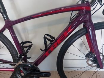 Used Trek Émonda SL 5 2021 2021 Road & Gravel, Morado — image 3 of 8