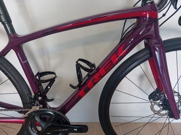 Trek Émonda SL 5 2021 2021 Road & Gravel usato, Viola — immagine 3 di 8