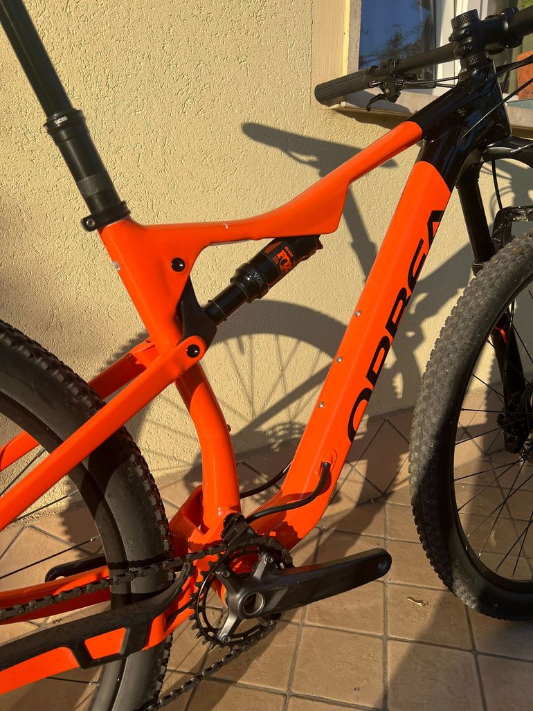 Used Orbea OIZ H30 2021 2021 Mountainbike, Orange, 29 — image 8 of 11