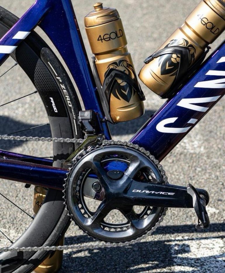 Used Canyon Aeroad Shimano Ultegra Di2 2024 Road & Gravel, Morado — image 5 of 7