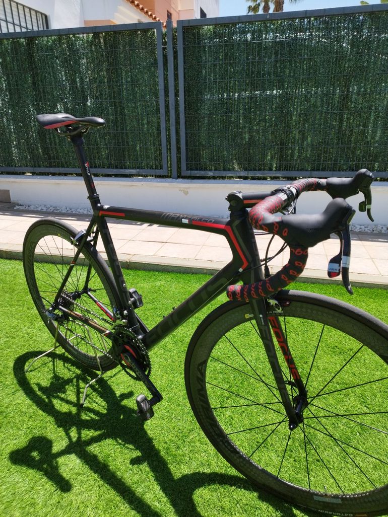 Used Focus Izalco SRAM Red 2012 Road & Gravel, Negro — image 4 of 13
