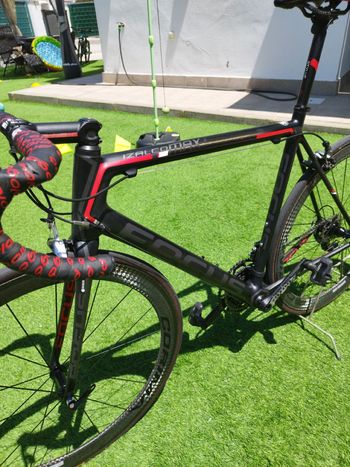 Used Focus Izalco SRAM Red 2012 Road & Gravel, Negro — image 7 of 13