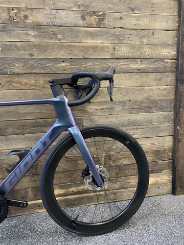 Używany Giant Propel Advanced 2025 2025 Road & Gravel — zdjęcie 3 z 6
