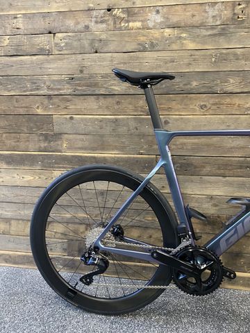 Używany Giant Propel Advanced 2025 2025 Road & Gravel — zdjęcie 2 z 6