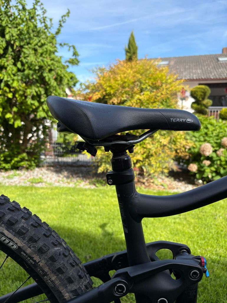 Used Liv Intrigue X E+ 2 Electric Bike 2021 2021 Mountainbike, Purple, 27.5, 29 — image 11 of 15