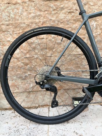 Used Canyon Endurace 7 2024 2024 Road & Gravel — image 3 of 7