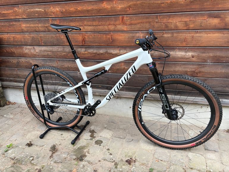 Used Specialized Epic SRAM XX1 Eagle 2021 Mountainbike, White — image 1 of 13