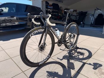 Used Specialized Tarmac SRAM Red eTap AXS 2024 Road & Gravel, Black — image 2 of 10