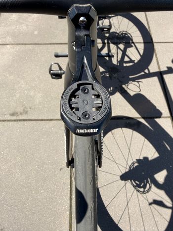 Used Specialized Tarmac SRAM Red eTap AXS 2024 Road & Gravel, Black — image 7 of 10