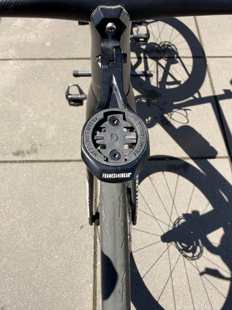Used Specialized Tarmac SRAM Red eTap AXS 2024 Road & Gravel, Black — image 7 of 10